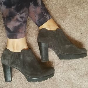 Paul Green | Grey Suede Booties